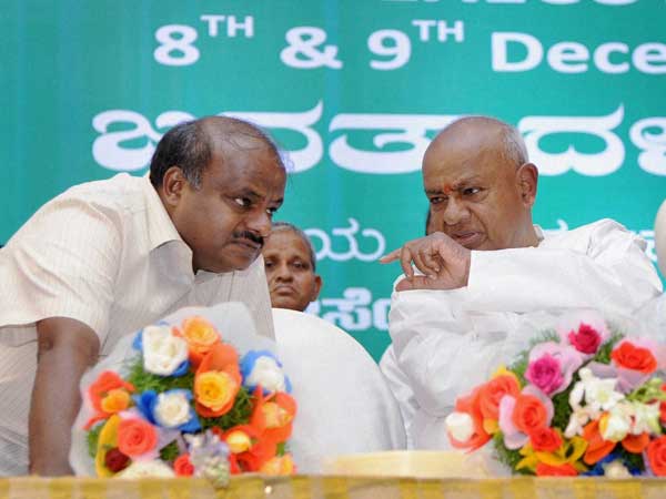 పార్టీ కోసమే పని చేయండి పార్టీ కోసమే పని చేయండి