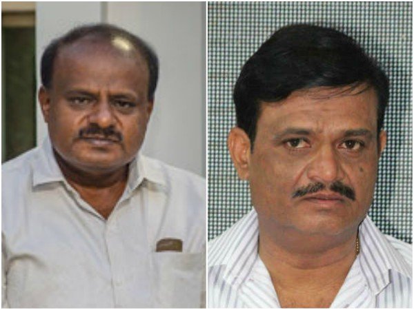 ప్రభుత్వానికి అనుకూలం