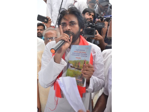 అందుకే బాబును ప్రశ్నిస్తున్నా.. అందుకే బాబును ప్రశ్నిస్తున్నా..