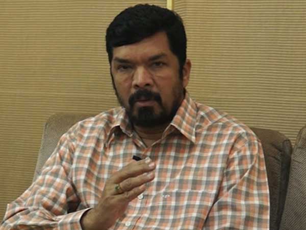 చెప్పుతో కొట్టండి..