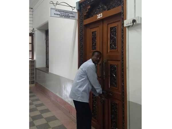 బీజేపీ దెబ్బకు కాంగ్రెస్!