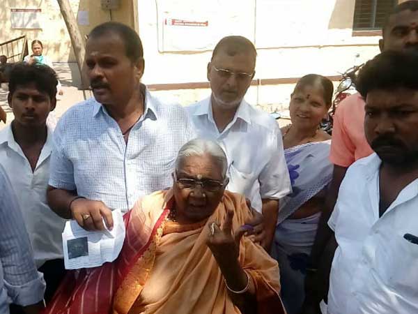 శ్రీరాములు తల్లి ధీమా