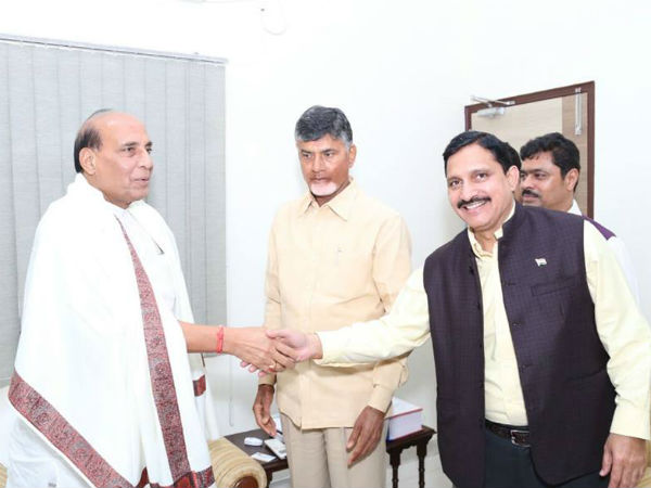కేంద్రమంత్రిగా అందరిని కలవాలి
