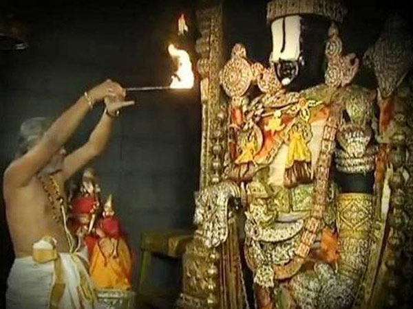 2011లోనే శ్రీవారి నగలు మాయం