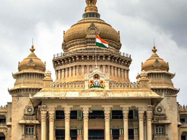 కాంగ్రెస్, జేడీఎస్ అలర్ట్