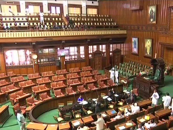 బలపరీక్షకు ముందే రాజీనామా