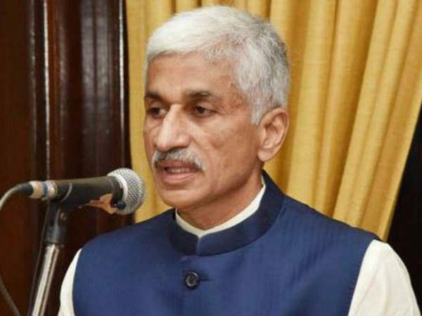 చంద్రబాబులో హిట్లర్ పరకాయ ప్రవేశం