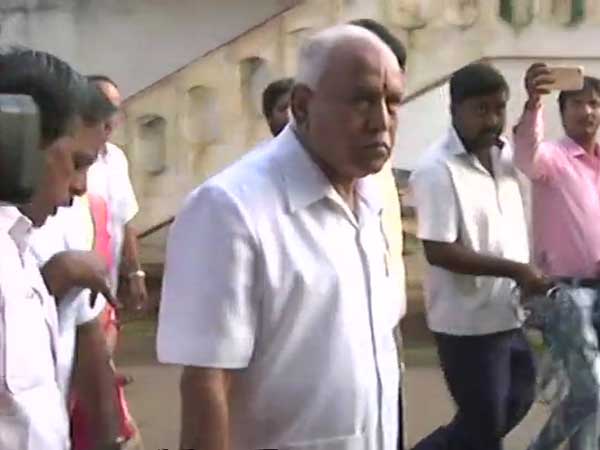  యడ్యూరప్పకు అవకాశం ఇస్తే?