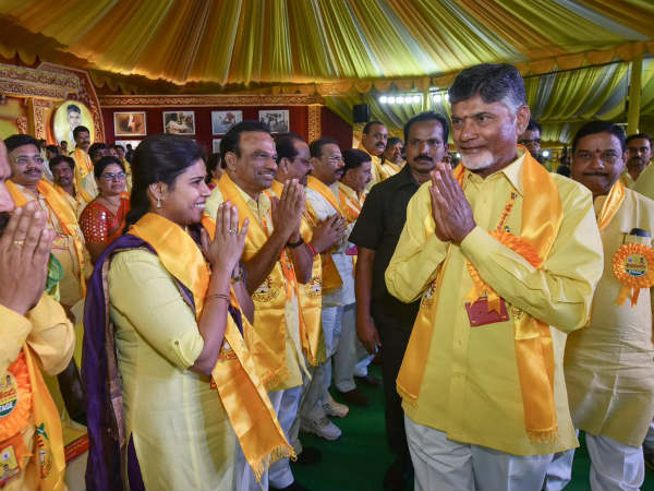 అధినేతకు...కర్నూలు అసమ్మతి సెగ