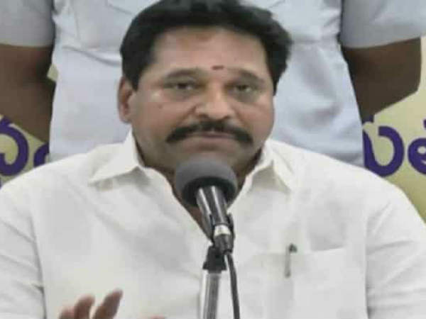 నవ నిర్మాణ దీక్ష...బాధాకరం