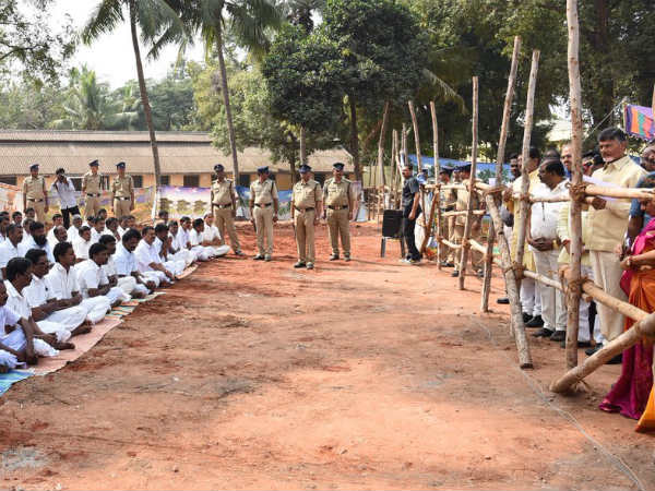 ఖైదీలకు...క్షమాభిక్ష