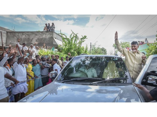 వైసీపీ ముసుగులో కేంద్రం