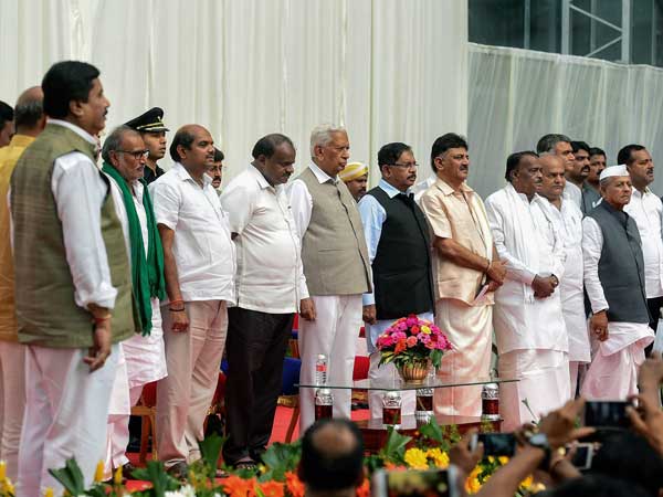 గవర్నర్ గ్రీన్ సిగ్నల్