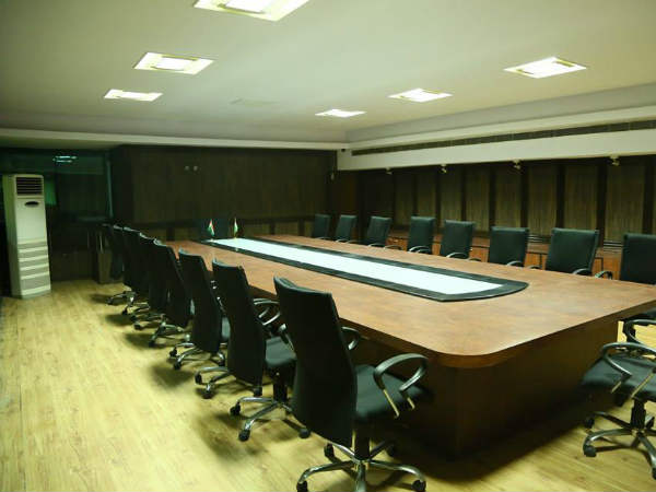 ఇప్పటి దాకా విజయవాడ వస్తే హోటల్లో