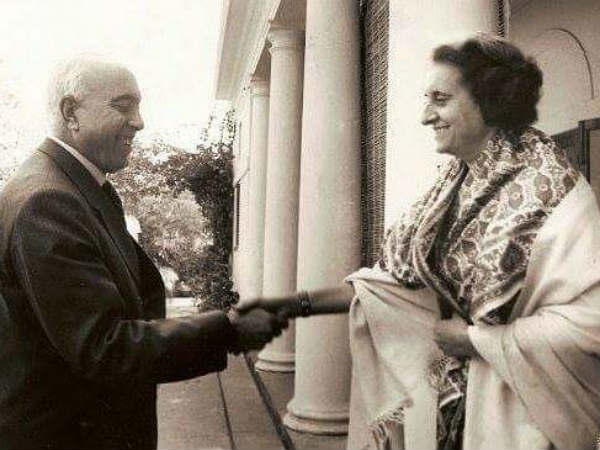 షేక్ అబ్దుల్లా మృతి తర్వాత జమ్ముకశ్మీర్‌లో రాజకీయ అస్థిరత