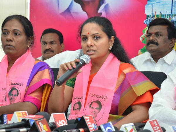 డీఎస్ అయినా మీరు సహించవద్దు.. కేసీఆర్కు కవిత డీఎస్ అయినా మీరు సహించవద్దు.. కేసీఆర్కు కవిత