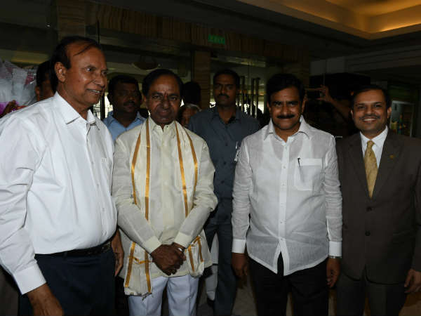 ఆమరణలు దీక్షలు చేశాం