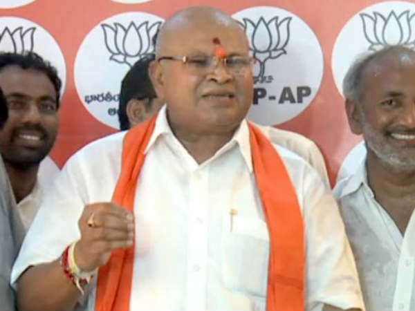 కేంద్రం నిధులు...టిడిపి అవినీతి కేంద్రం నిధులు...టిడిపి అవినీతి