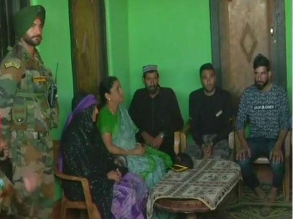 Killed Soldier Aurangzebs Family Inspiration, Says Nirmala Sitharaman Killed Soldier Aurangzebs Family Inspiration, Says Nirmala Sitharaman