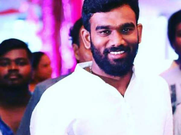 పరిటాల వర్గీయులు విచ్చలవిడిగా నేరాలకు పాల్పడుతున్నారు పరిటాల వర్గీయులు విచ్చలవిడిగా నేరాలకు పాల్పడుతున్నారు