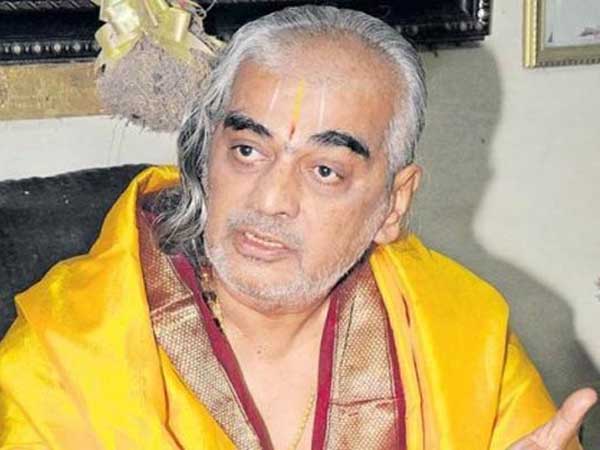 రమణదీక్షితులు జగన్ తో జరిపిన మంతనాల మతలబు ఏంటి.. రమణదీక్షితులు జగన్ తో జరిపిన మంతనాల మతలబు ఏంటి..