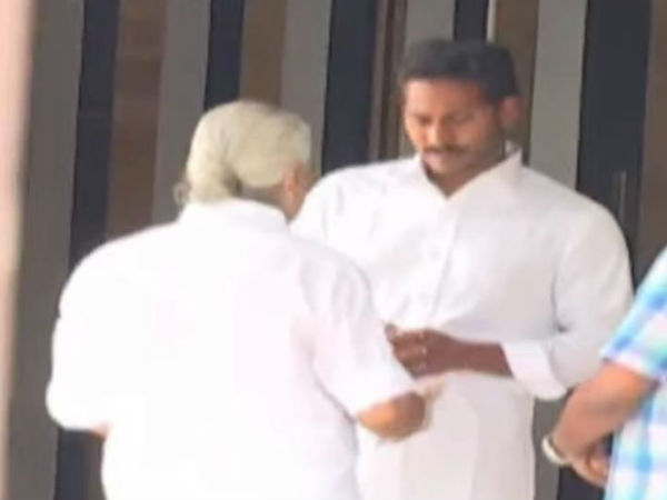 Putta Sudhakar Yadav and Paripoornananda on TTD issue Putta Sudhakar Yadav and Paripoornananda on TTD issue