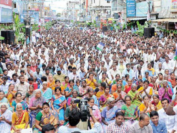 స్థానిక నేతలు, కార్యకర్తల...వ్యతిరేకత..