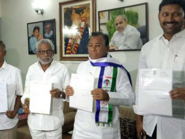 రాజీనామాలు ఆమోదం పొంద‌కుండానే హ‌డావిడి చేసిన వైసిపి ఎంపీలు..