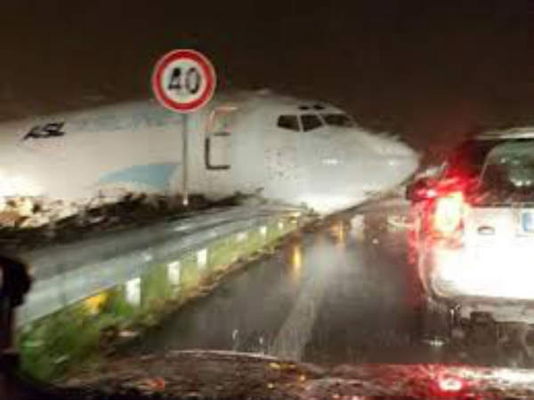 విమాన ప్రయాణంలో...సామగ్రికి భద్రత... 