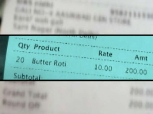 విగతజీవులుగా పడిఉన్న కుటుంబ సభ్యులు