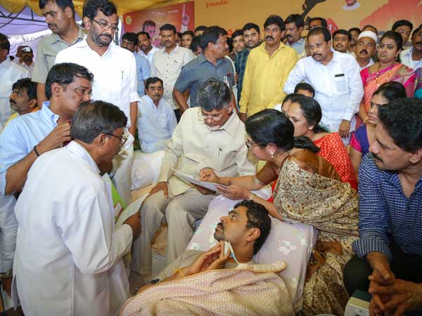 మోడీ ముందు 3 మార్గాలు పెట్టి చంద్రబాబు సవాల్ మోడీ ముందు 3 మార్గాలు పెట్టి చంద్రబాబు సవాల్