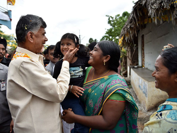 మా అభివృద్ది ఫలాలతో...మాపైనే విమర్శలా?