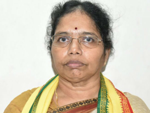 తల్లి మద్దతు...చిన్న కుమారుడికే