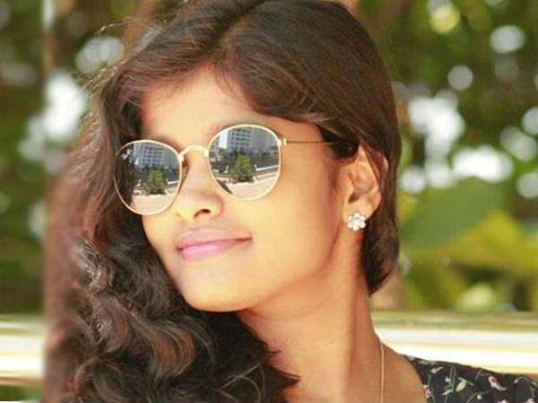 ముఖ్యమంత్రి బాసట ముఖ్యమంత్రి బాసట
