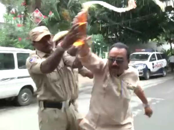 ధర్మాగ్రహ యాత్రకు బయలుదేరితే అరెస్ట్ అవకాశం