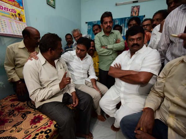 ఇండియన్ ఎంబసీ అధికారులతో కేటీఆర్