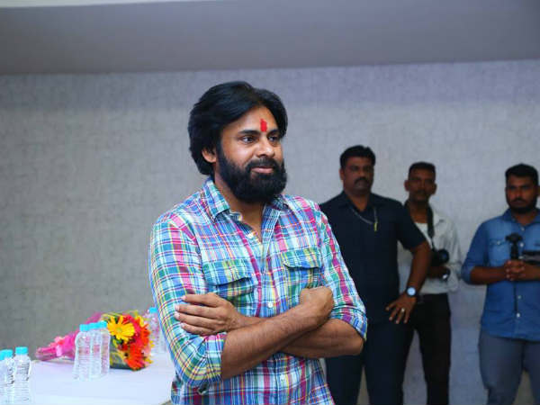 పిచ్చి వేషాలొద్దంటూ హెచ్చరిక