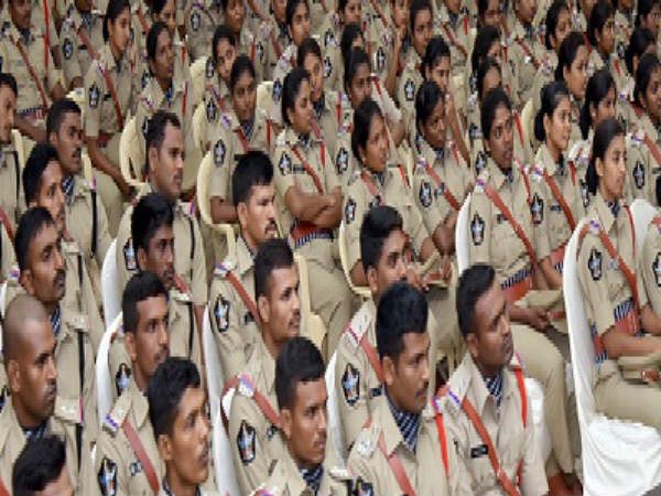 కొత్తగా...పోలీసు కొలువులోకి