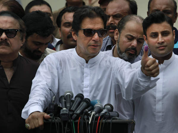 తొలిసారి ఐదు పార్టీల ఆరోపణ