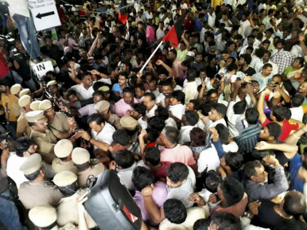 తమిళనాడులో హై అలర్ట్ తమిళనాడులో హై అలర్ట్