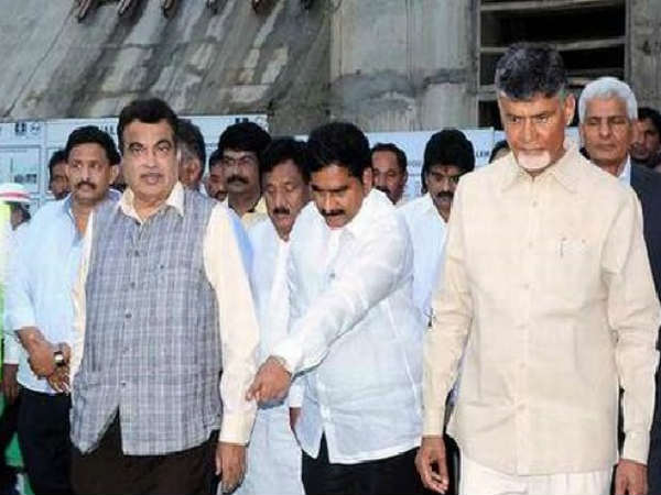 గడ్కరీ రాక...మరి కొందరు కూడా!