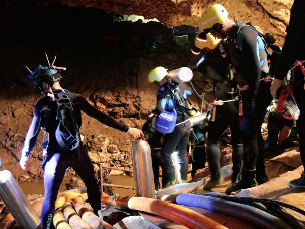 ఎన్నో ఆలోచనలు