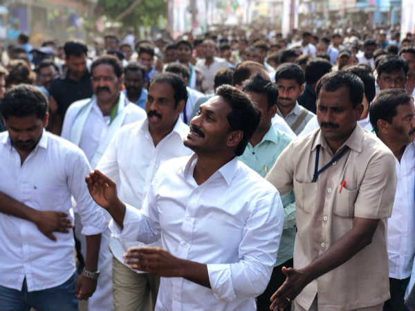 చంద్రబాబు కోతలుగా...అభివర్ణన