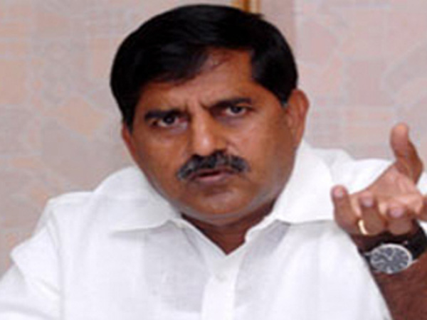 మంత్రికి సిగ్గుందా? మంత్రికి సిగ్గుందా?