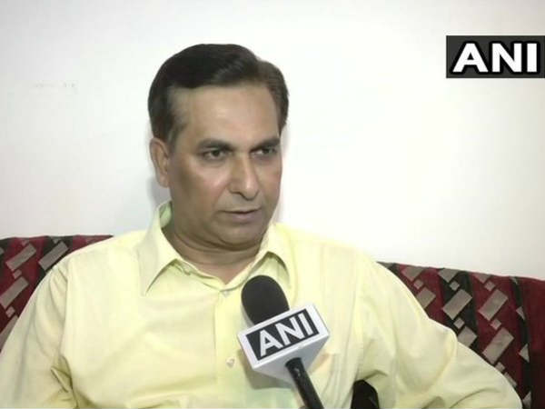 Family was forced to deplane over Crying of 3yearOld kid Family was forced to deplane over Crying of 3yearOld kid