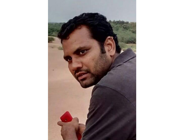 ఎలక్ట్రిక్ రైస్ కుక్కర్ ముఖంపై బోర్లించి..