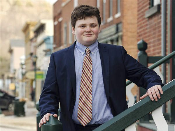 ఆ బాలుడు ఏం చెబుతున్నాడంటే?