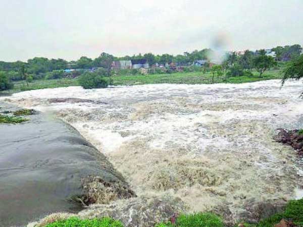 godavari-river-overflow-due-to-rain godavari-river-overflow-due-to-rain