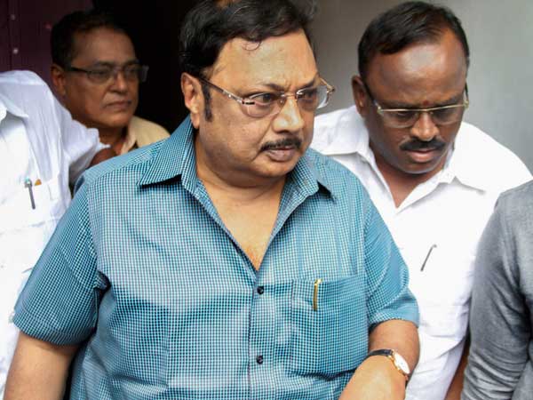 అళగిరిని పంపించేశారు.. కాబట్టి అళగిరిని పంపించేశారు.. కాబట్టి