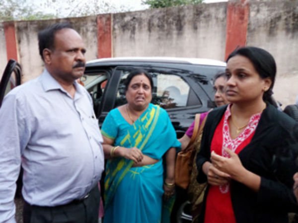 నివేదిక ఆలస్యం...నా కూతుర్ని చంపేసింది